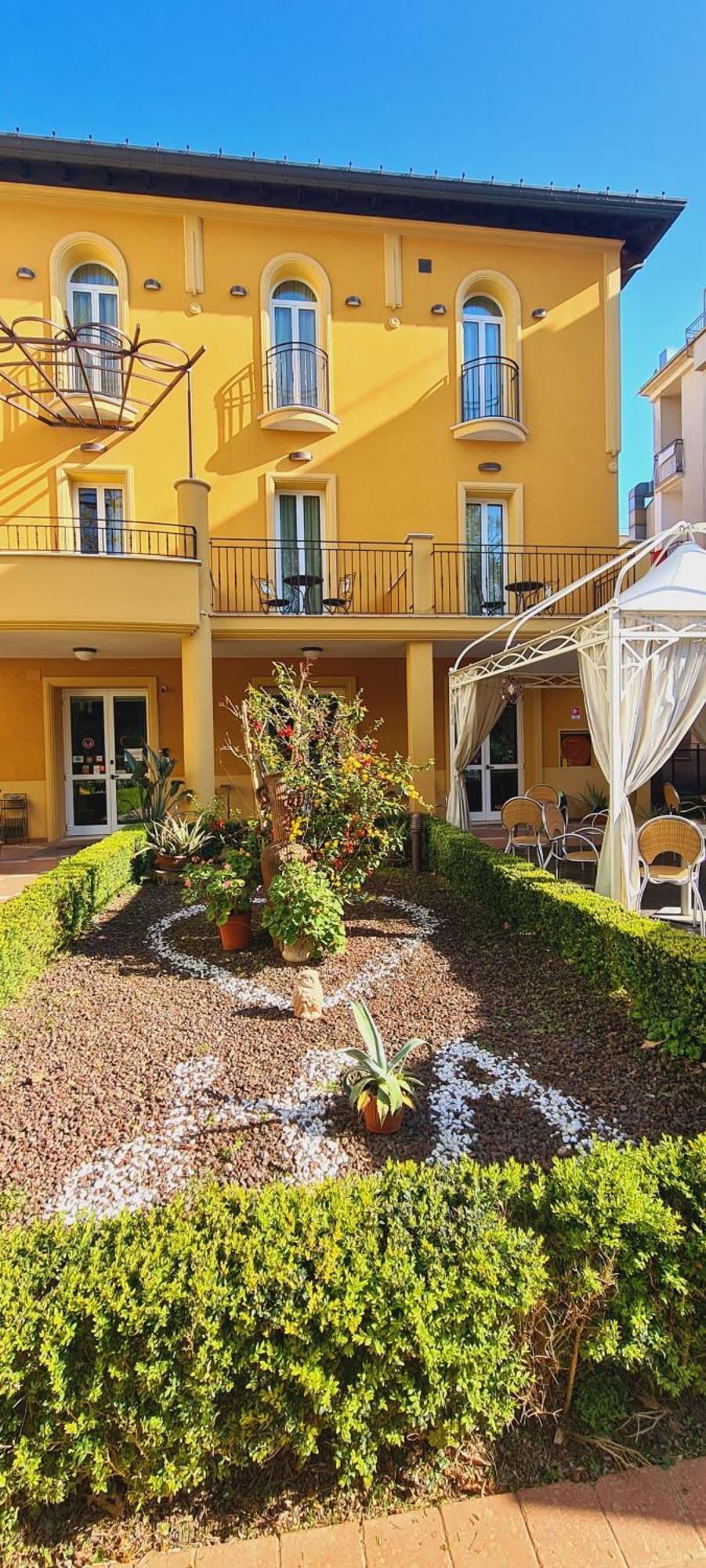 Hotel Alibi Rimini Exterior photo